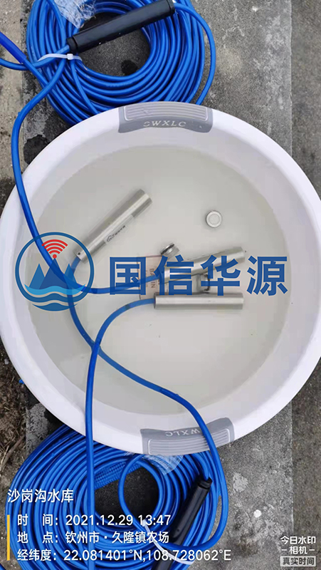 渗压计